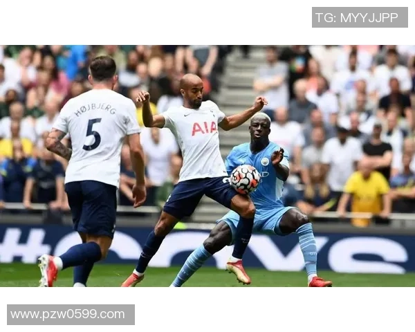 德甲激战曼城与热刺战平绝杀瞬间引发全场热烈反响分析